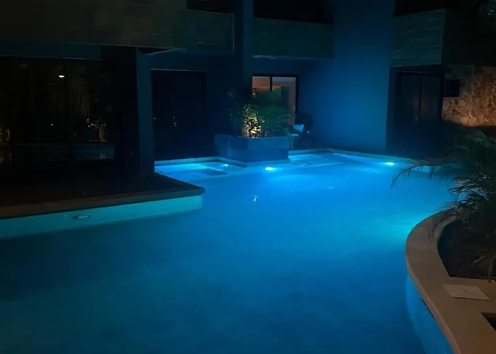 Exclusivo! 2 Dormitorios, 4 Camas, De 1 A 6 Huéspedes Con Terraza Directo A La Alberca Y Otra Alberca Azotea Wifi , Gym , Sauna, Elevador Y Mas!!! Appartement Tulum