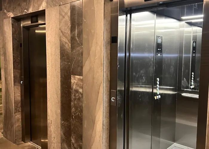 Exclusivo! 2 Dormitorios, 4 Camas, De 1 A 6 Huéspedes Con Terraza Directo A La Alberca Y Otra Alberca Azotea Wifi , Gym , Sauna, Elevador Y Mas!!!